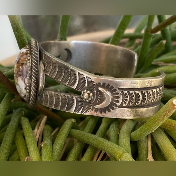 Wildhorse Sterling Split Shank Stamped Cuff - Picture 3 of 6